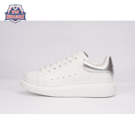 Alexander McQueen Oversized Silver SIZE: 35-45