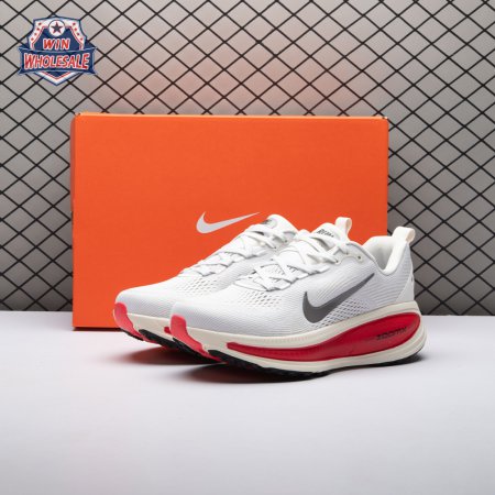 Nike Vomero 18 Platinum Tint Siren Red Light Smoke Grey Metallic Pewter HM6803-001 Unisex